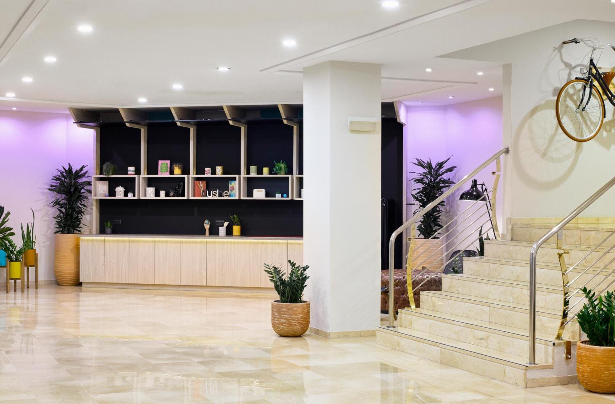 Innside By Melia Barcelona Apolo Exterior photo