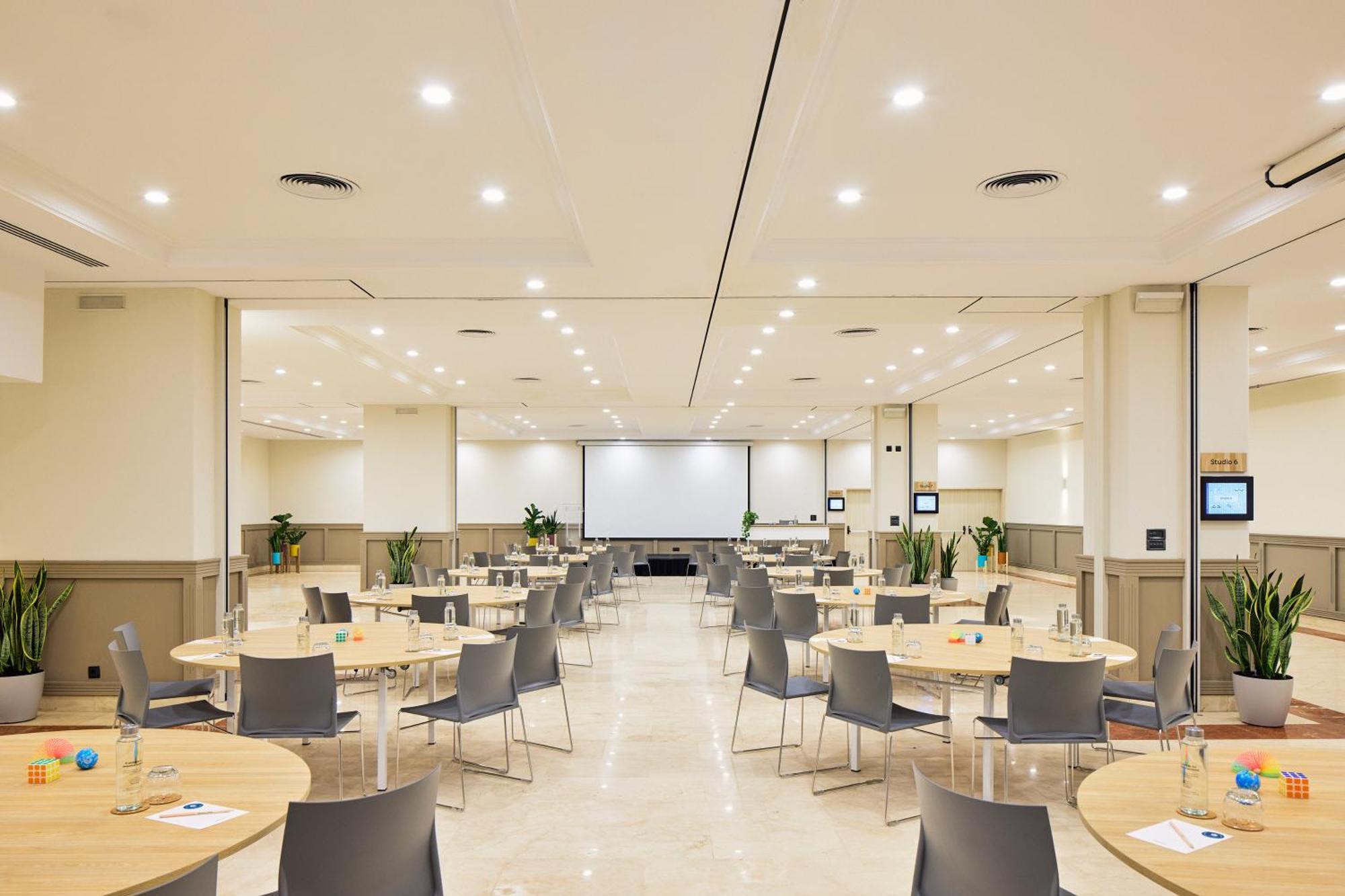 Innside By Melia Barcelona Apolo Exterior photo